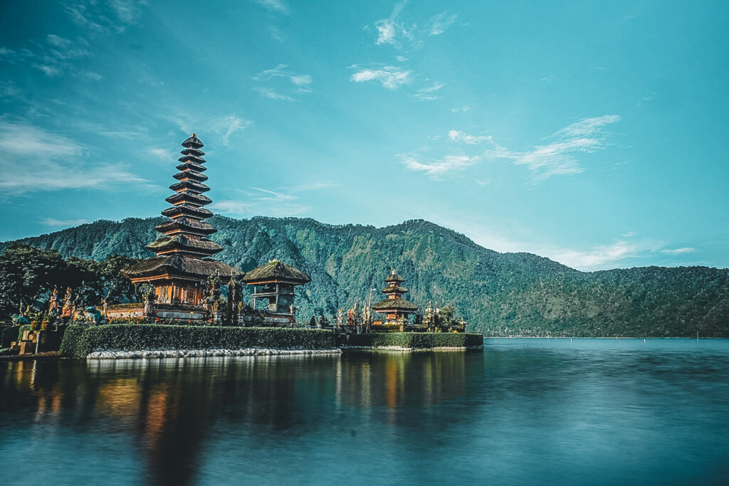 Bali Instagrammable Waterfall Tour North Bali Ulundanu Beratan