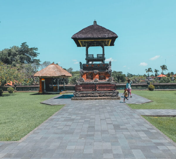 Affordable Bali half day tour package with Taman Ayun